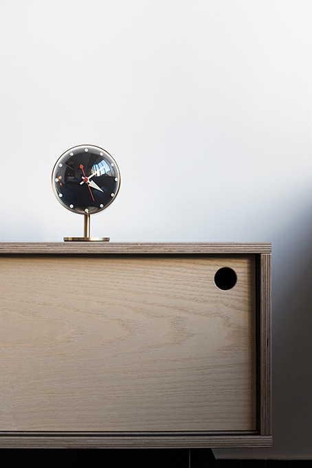 Nuevo mobiliario en el showroom